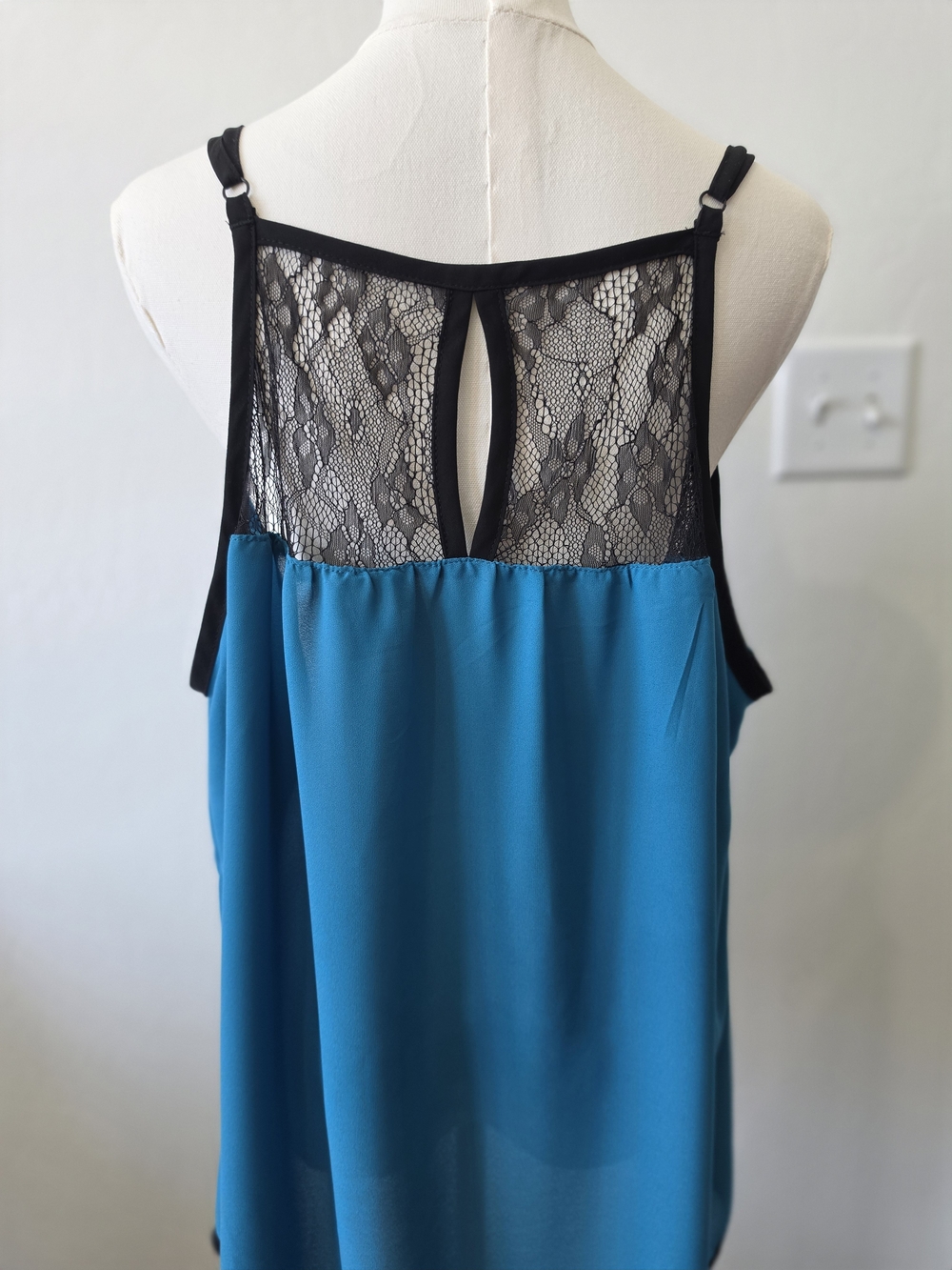 Torrid Women's Lace Back Camisole Tank Top - Teal and Black SIZE 2
